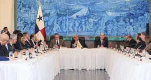 Presidente Mulino y Sector Bancario Unen Fuerzas para Bancarizar a Todos los Panameños