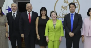 Legado Jurídico Preservado: Familia Barsallo dona Valiosa Biblioteca al Órgano Judicial