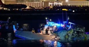 Tragedia aérea en Washington: Avión de pasajeros se estrella en el río Potomac tras colisión con helicóptero militar
