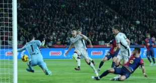 Barcelona Aplasta a Osasuna 3-0 y Consolida su Liderazgo en LaLiga