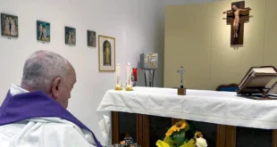 El Papa Francisco muestra signos de recuperación y ya puede pasar momentos sin oxígeno adicional