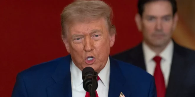 Irán Desafía Advertencias Nucleares y Trump Amenaza Mientras Turistas Observan Lava en Islandia