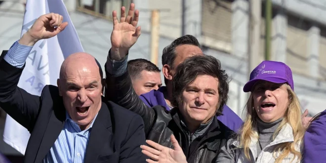 Ataque con Piedras contra Javier Milei en Acto de Campaña desata Polémica en Argentina