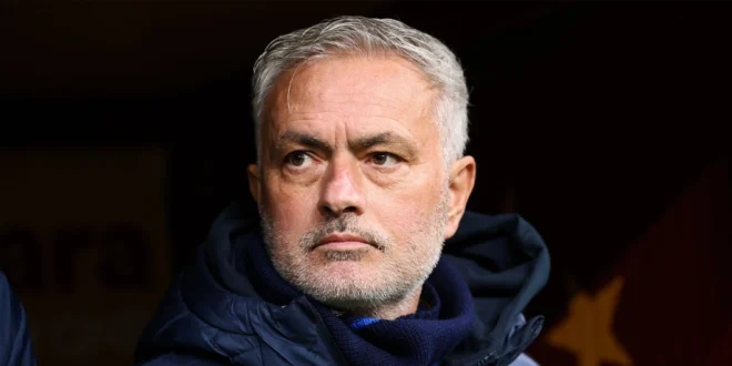 ¡BOMBAZO! Fenerbahçe despide a Mourinho tras caer en la previa de la Champions League