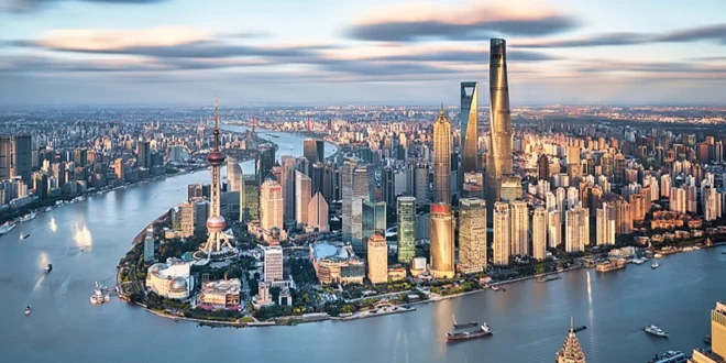 La Economía China asoma una tenue Recuperación tras su Peor Crisis en Décadas