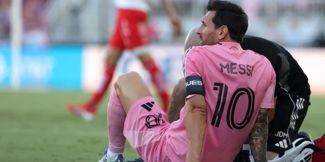 Lesión Confirmada: ¿Cuánto Tiempo Estará Messi Fuera del Terreno de Juego?