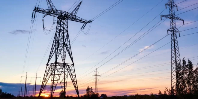 Panamá Reduce 4% la Pobreza Energética en un Año y Avanza en la Ejecución del PLAN-ER