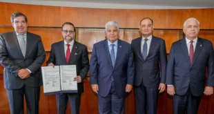 ¡Regresa Chiquita a Panamá! Presidente Mulino Concreta Acuerdo Histórico para Bocas del Toro