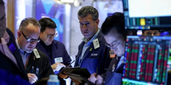 Wall Street inicia la semana con pérdidas ante la cautela por Nvidia y la inflación