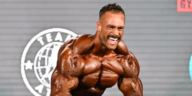 Chris Bumstead, campeón de Mr. Olympia, Advierte sobre los peligros del culturismo profesional