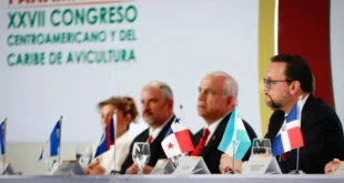 El Gobierno de Panamá Reitera su Compromiso con el Sector Avícola en Congreso Internacional