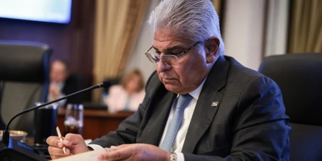El Presidente Mulino Veta la Ley de Abogacía, Proyecto de Ley 168