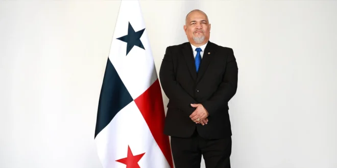 Elí Felipe Cabezas renuncia al cargo de Subcontralor de la República de Panamá