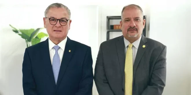 Presidente de la Asamblea y Contralor Unen Fuerzas Contra las 'Botellas': Implementación de Relojes Biométricos