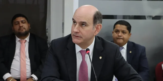 Ajuste al Presupuesto 2026: Ministro Felipe Chapman Presenta Modificaciones a la Asamblea Nacional