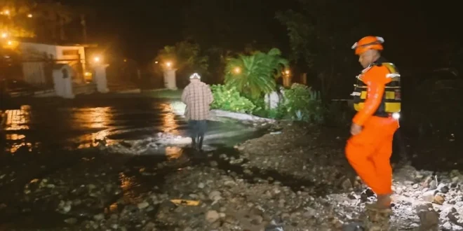 Boquete Bajo el Agua: Fuertes Lluvias Provocan Inundaciones Severas y Deslizamientos de Tierra en el Distrito