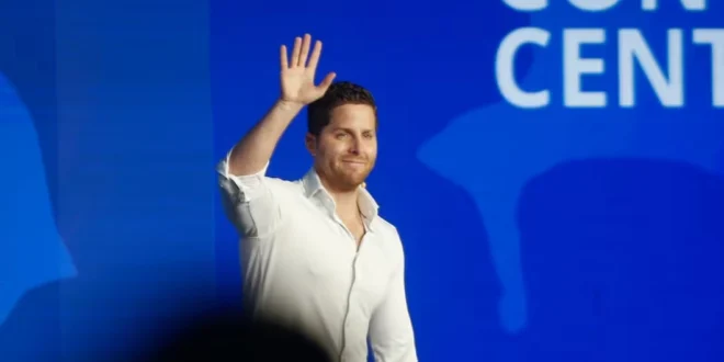 Mayer Mizrachi Explora Alianza con Billboard para Traer los Premios Billboard a Panamá