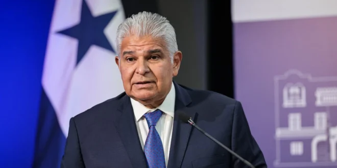 Presidente Mulino Ordena Suspender la Millonaria Compra de Uniformes y Botas de la Policía Nacional Valorada en más de $6.9 Millones