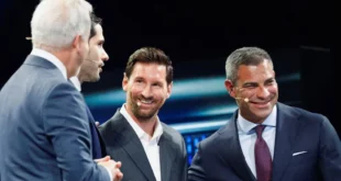 Lionel Messi Honrado con la Llave de la Ciudad de Miami en el America Business Forum