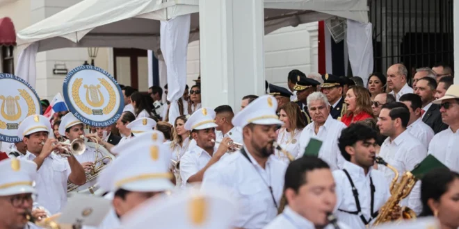 Panamá Celebra con Desfiles Patrios el 122 Aniversario de la República