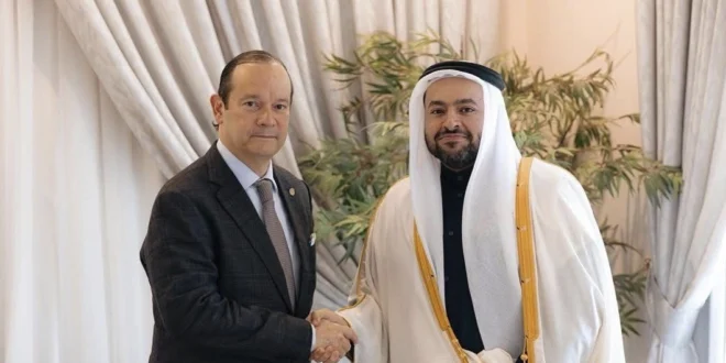 Canciller Martínez-Acha Vásquez con autoridad de Qatar en Doha