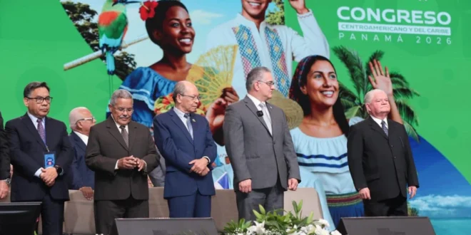 Ministro Juan Carlos Orillac en la inauguración del Congreso MMM en Panamá