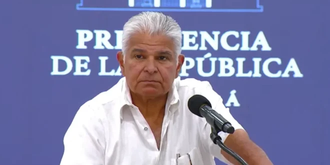 Presidente Mulino detallando la nueva estrategia logística para los puertos de Panamá