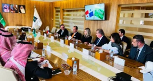 Ministro de Relaciones Exteriores de Panamá en reunión oficial en Riad, Arabia Saudita