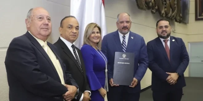 Lilibeth Cárdenas asume la dirección de SENNIAF y anuncia auditorías y censos en albergues