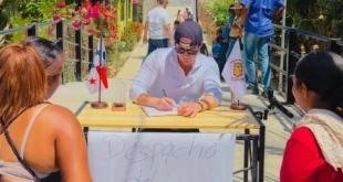 Mayer Mizrachi lleva su despacho a Las Garzas en medio de reclamos por fondos de descentralización