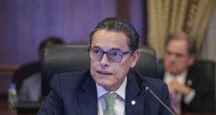 Ministro Ábrego firma en Miami acuerdo internacional contra el narcotráfico