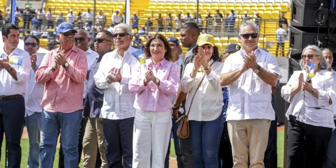 Mulino inaugura el estadio Roberto Mariano Bula y devuelve a Colón un nuevo escenario para el béisbol