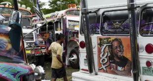 Transportistas presionan por alza en pasajes tras aumento del combustible en Panamá