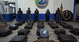 Incautan 900 paquetes de presunta droga en buque que transitaba por aguas panameñas