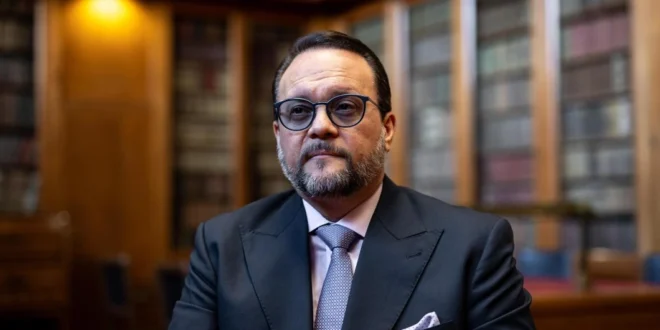 Ministro Moltó refuerza medidas contra impacto del aumento del combustible