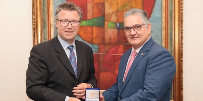 Ministro Orillac recibe alto funcionario alemán para impulsar cooperación bilateral