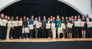 Gobierno impulsa empleo con primera graduación de la SEM Academy para jóvenes panameños