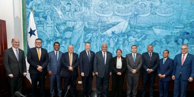 Mulino se reúne con bancada de Cambio Democrático para coordinar iniciativas legislativas