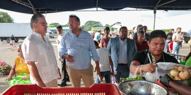Ministro Orillac garantiza apoyo para fortalecer Tiendas del Pueblo del IMA y ampliar cobertura nacional
