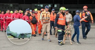 Primer equipo de rescatistas panameños despega hacia Venezuela con ayuda humanitaria