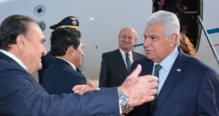 Presidente Mulino llega a Perú para toma de posesión de Keiko Fujimori y primera reunión bilateral