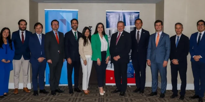 Nueva alianza Chevening abrirá oportunidades de maestría para profesionales de Panamá, Colombia y Perú