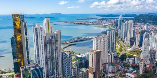 Panamá alivia presión de deuda de 2027 con refinanciamiento de EUR 2,400 millones