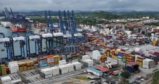 Puertos panameños crecen a 4.9 millones de TEU pese a transición de Balboa y Cristóbal