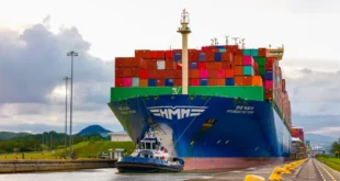 El Canal de Panamá limita los tránsitos diarios de buques a 34 por el impacto de El Niño