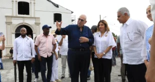 Presidente Mulino inspecciona avances de la restauración integral de la Iglesia de San Felipe en Portobelo