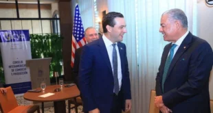 Anel Bolo Flores recibe elogios del Embajador Americano a su gestión