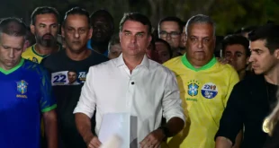 Flávio Bolsonaro pedirá anular las elecciones de Brasil y rechaza reconocer la victoria de Lula
