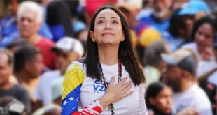 María Corina Machado regresa a Venezuela tras casi 10 meses fuera: “Estoy aquí, con ustedes”