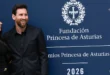 Messi y Antonela Roccuzzo llegan a Oviedo entre gaitas y aplausos para los Premios Princesa de Asturias